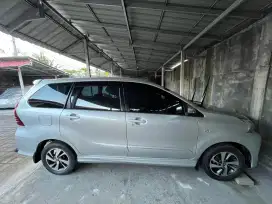 Dijual Mobil Avanza Veloz langsung dgn Pemilik