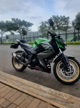 Kawasaki Z250fi ABS rare