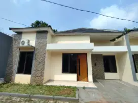 RUMAH 3 KAMAR TIDUR SIAP HUNI DEKET GERBANG TOL CIMANGGIS