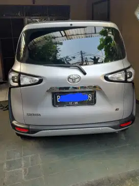 Toyota Sienta G Manual 2017 Low KM