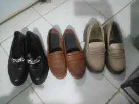 Sepatu bekas bisa nego di tempat bisa C.O.D