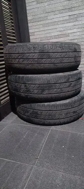 Ban Dunlop & Bridgestone