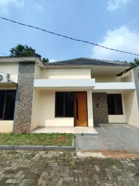 BONUS MELIMPAH ! RUMAH 3 KAMAR TIDUR SIAP AKAD