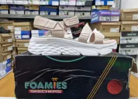 Skechers foamies