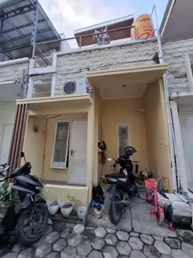 Dikontrakan tahunan Rumah di Green Terrace IV, Gunung Anyar Tambak