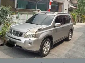Nissan X-Trail 2010 Bensin