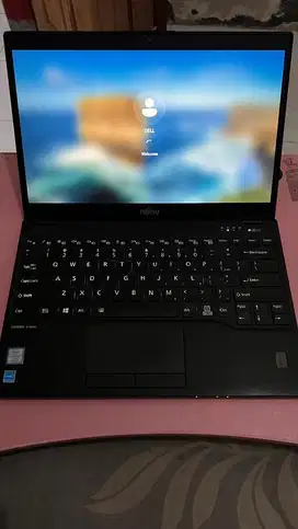 Fujitsu core i7