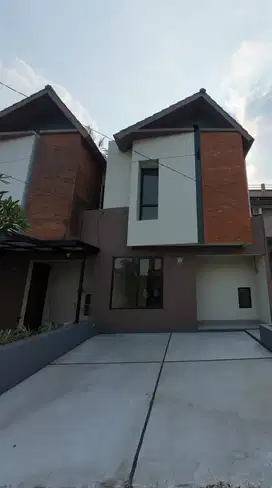 Rumah strategis exclusive di cibinong bogor dekat