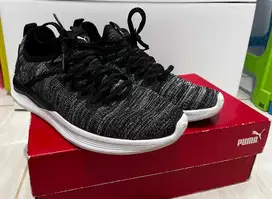 Sepatu Puma Black Asphalt - White
