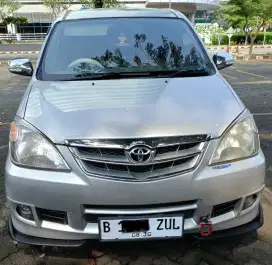 Avanza 2010 silver mt