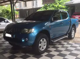 Mitsubishi Strada Triton Solar GLX 2.8