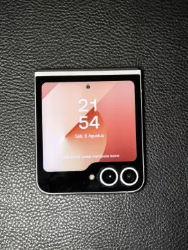 Samsung Z Flip 6 Second Peach. KONDISI SEPERTI BARU