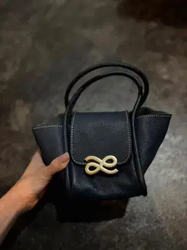 Tas little bunny preloved warna navy leather asli