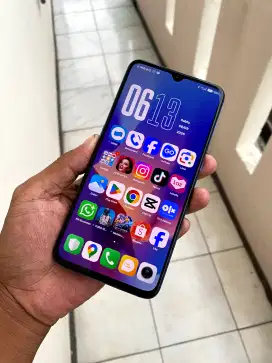 Xiaomi mi 9 flegship 8/128gb NFC Snapdragon 855 gaming