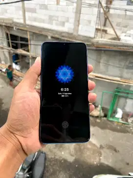 Xiaomi mi 9 flegship 8/128gb NFC Snapdragon 855 gaming