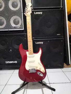 Gitar Squier stratocaster California Made In Cina