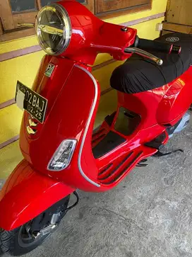 Vespa LX 125 i-Get Merah Plat Malang Kota