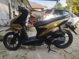 BU dijual beat tahun 2022 surat lengkap.