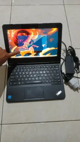 Lenovo Thinkpad Yoga 11e Touchscreen lipat
