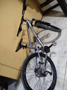 Sepeda MTB Polygon Siskielu D5 Size M