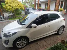 Mazda 2 1.5 R Hatchback