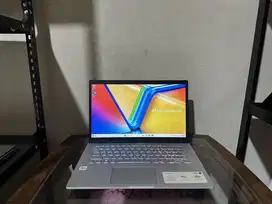 Asus A409D AMD Athlone Silver Keyboard Lampu | Bekas Seperti baru