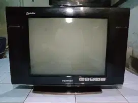 Dijual TV POLYTRON CRYSTALINE 21 INC SIAP PAKAI