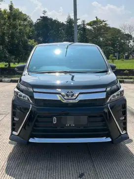 Toyota VOXY 2021 Hitam Mulus Low Odo