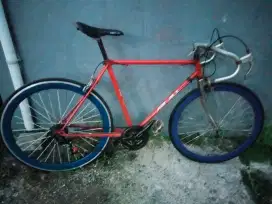 Sepeda roadbike classic ujungaspal