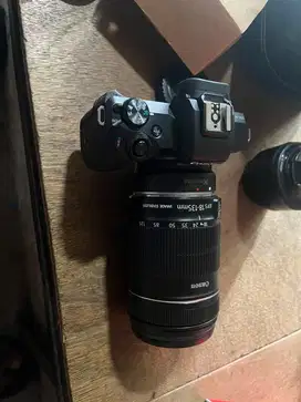 canon M50 mark II dan lensa 18-135 mm
