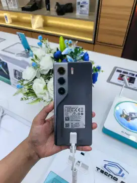 Tecno Camon 40 pro