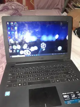 Di Jual Cepat Laptop Asus 14 Inc, RAM 4GB, HDD 500GB, Siap Pakai