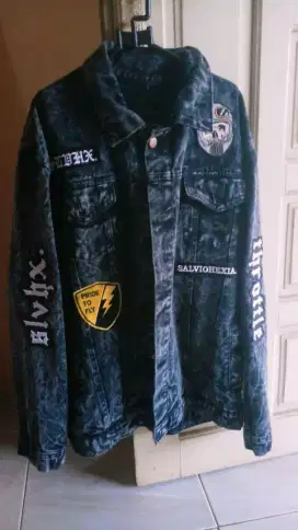 Jaket levis baru ukuran xl / L masuk jua