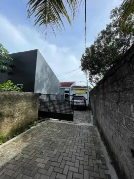 Di jual rumh kontrkan 11 pintu model papiliun
