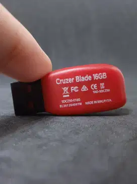 USB SanDisk Cruzer Blade 16GB Flashdisk Flash Drive 16 Giga Merah Red