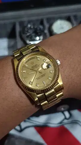 Jam Tangan Rolex Oyster Perpetual DAY-DATE