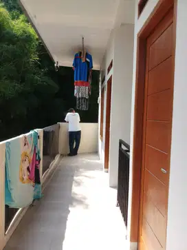 Rumah Kontrakan Petakan di Lantai 2, Disewakan Rp. 1.400.000/Bulan