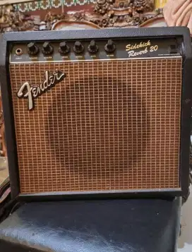 Amp. Gitar Fender Sidekick Reverb 20