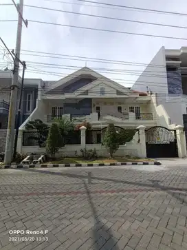 Dijual Rumah Cantik, Terawat Sutorejo Timur 2 lantai
