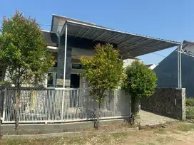 Dijual rumah full renovasi dekat dgn kota