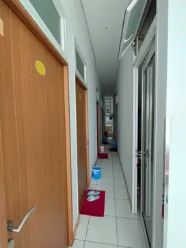 DIJUAL CEPAT KOST EKSKLUSIF 2 RUKO GANDENG SCIENTIA BOULEVARD