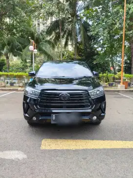 Toyota Innova Reborn G A/T Diesel Black Facelift 2021 Mint Condition