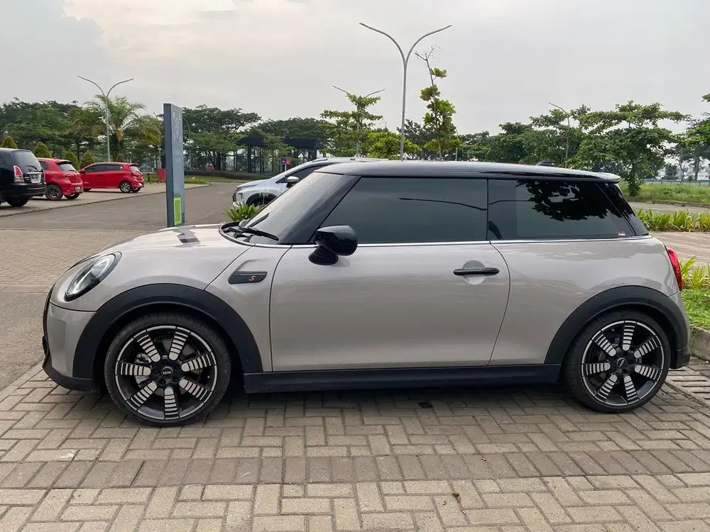 Mini Cooper Mini Cooper 2022 Bensin BU*