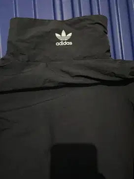 JAKET OLAHRAGA ADIDAS