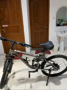 Sepeda Gunung Adrenaline XC1