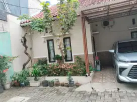 Rumah Strategis, Dijual Cepat, Jaticempaka Pondok Gede