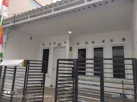 Jual Rumah SIAP HUNI Dekat hanya 100m ke jalan raya Antapani