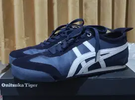 Sepatu Onitsuka Tiger size 43