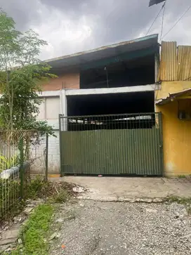 Disewakan Gudang siap pakai di Wadungasri, Waru