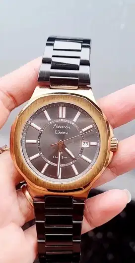 Jam Tangan Pria/Wanita Model Elegan – Rantai Stainless Steel